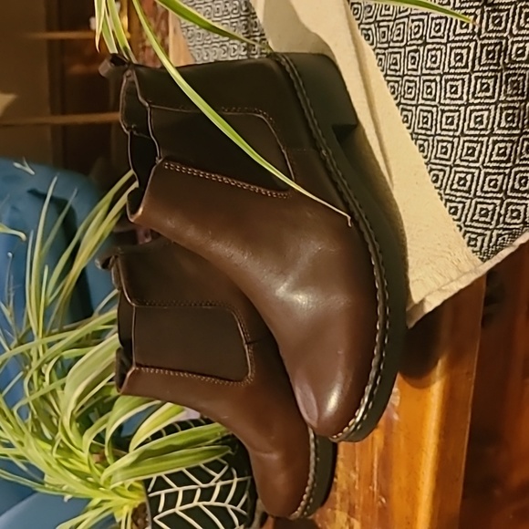 Eastland Women's Chelsea boot - Picture 1 of 3